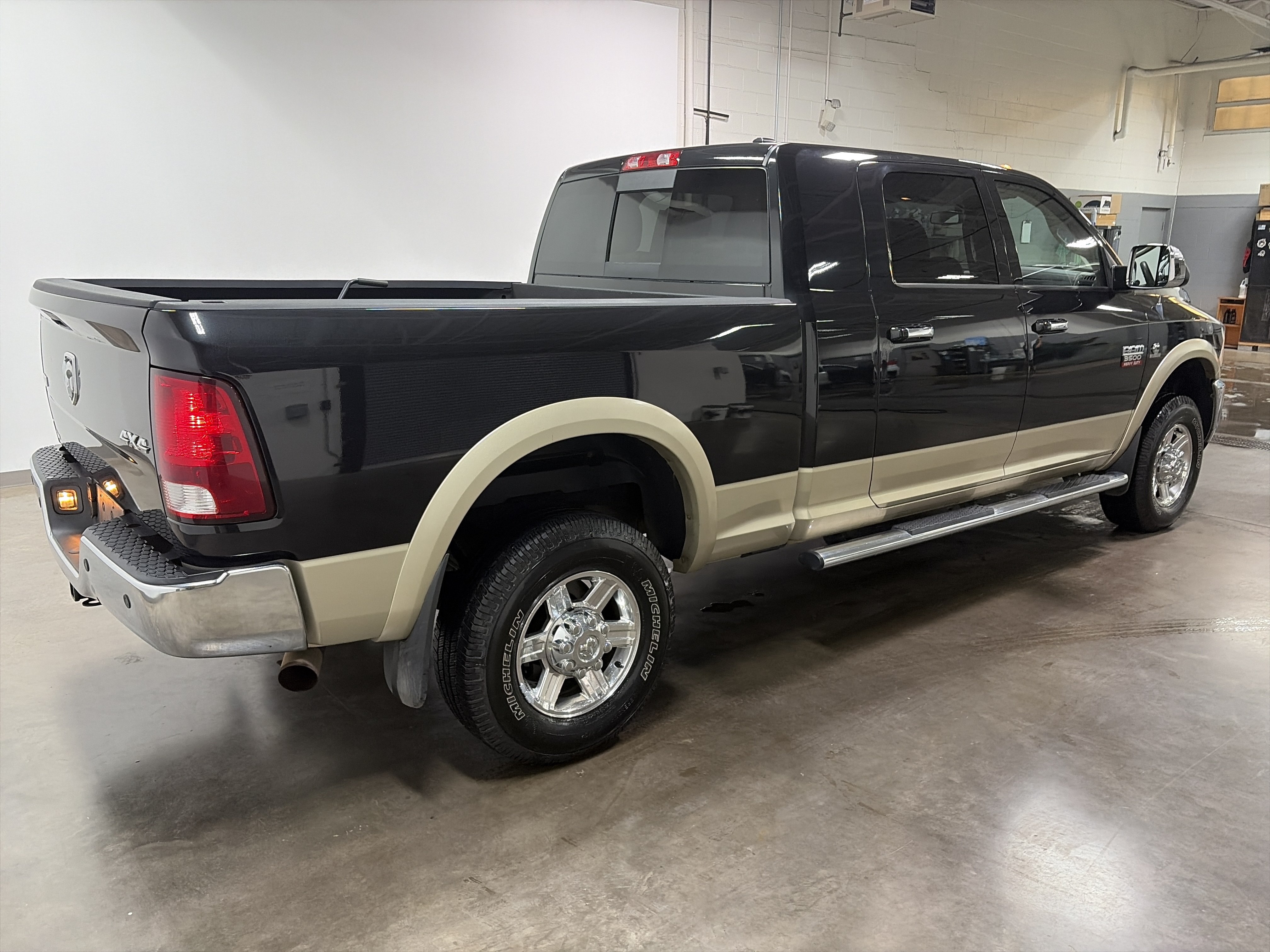 Used 2011 RAM 3500 Laramie w/ HD Snow Plow Prep Group AWD/4WD image 3