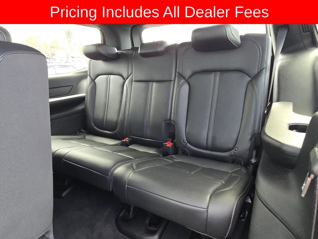 Used 2023 Jeep Wagoneer 4WD w/ Premium Group I image 15