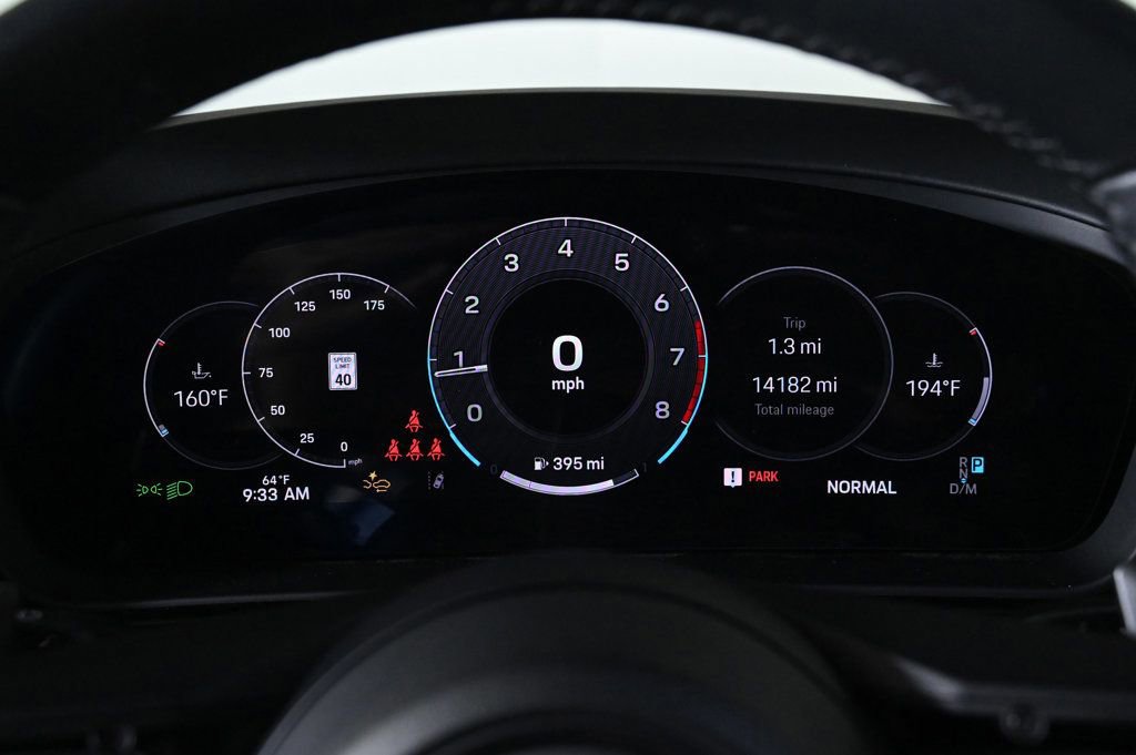 Certified 2025 Porsche Cayenne Coupe image 14