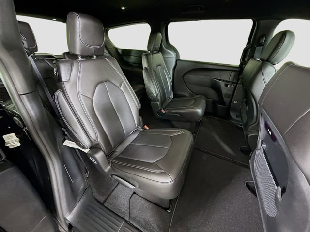 New 2026 Chrysler Pacifica Select w/ S Appearance Package image 27