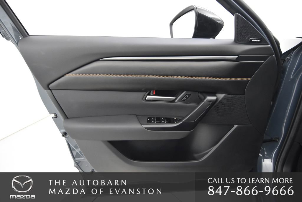 Certified 2025 MAZDA CX-50 AWD 2.5 Hybrid w/ Premium Pkg image 32
