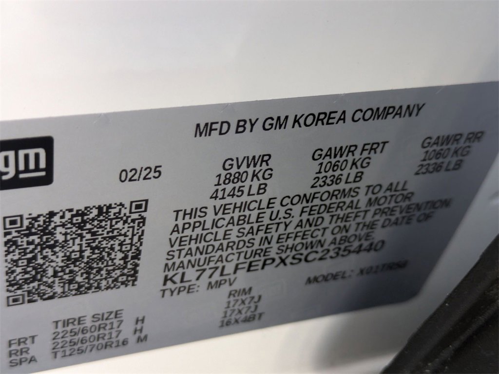 Used 2025 Chevrolet Trax LS image 34