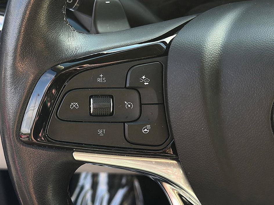 Used 2024 Buick Enclave Avenir w/ Avenir Technology Package FWD image 19