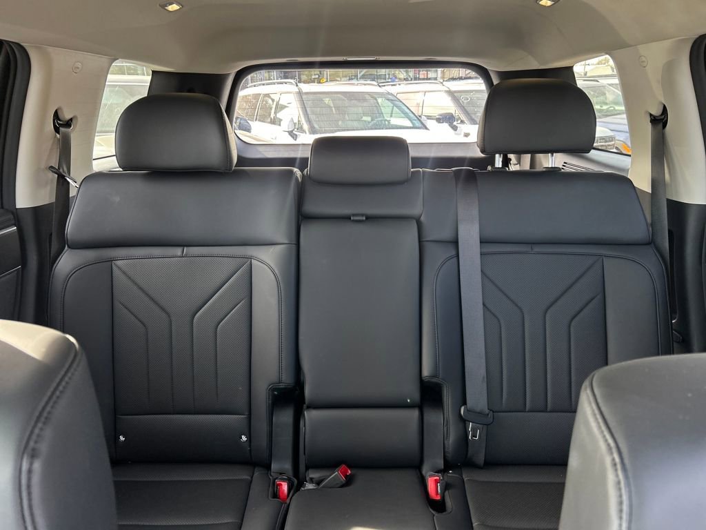 Used 2025 Hyundai Santa Fe XRT AWD/4WD image 25