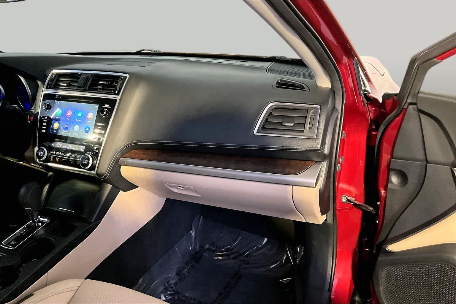 Used 2019 Subaru Outback 3.6R Limited AWD/4WD image 19