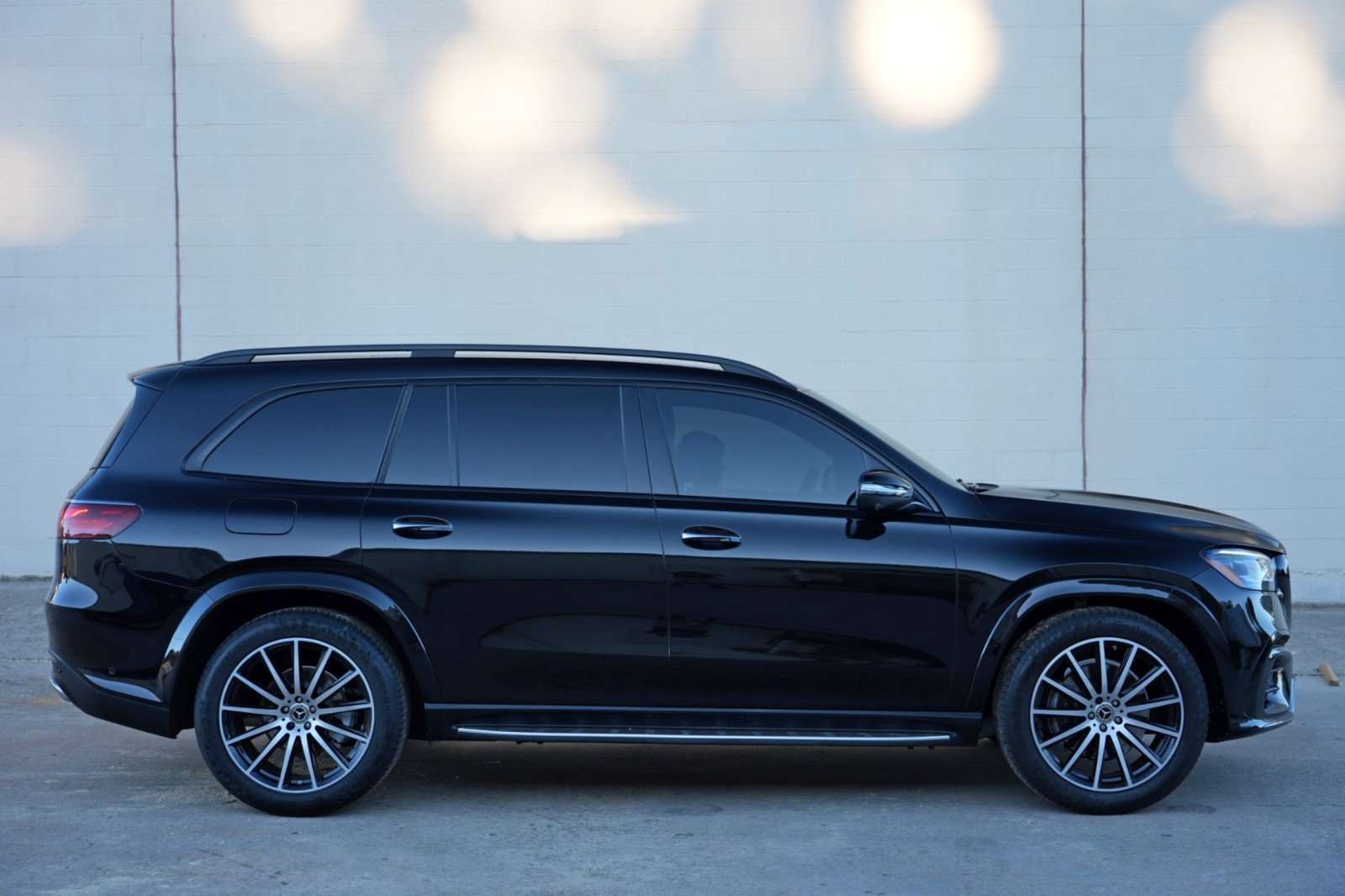Used 2025 Mercedes-Benz GLS 580 4MATIC image 63