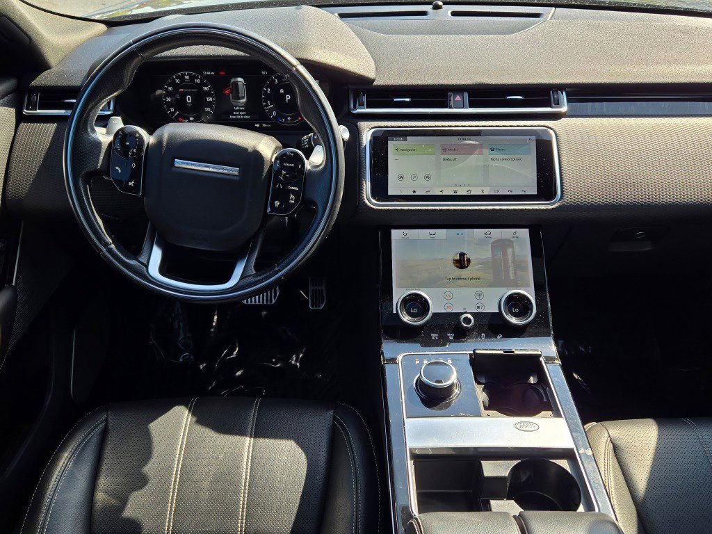 Used 2018 Land Rover Range Rover Velar R-Dynamic SE AWD/4WD image 18