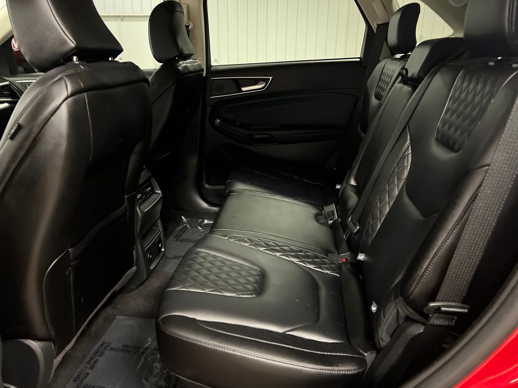 Used 2024 Ford Edge Titanium image 13