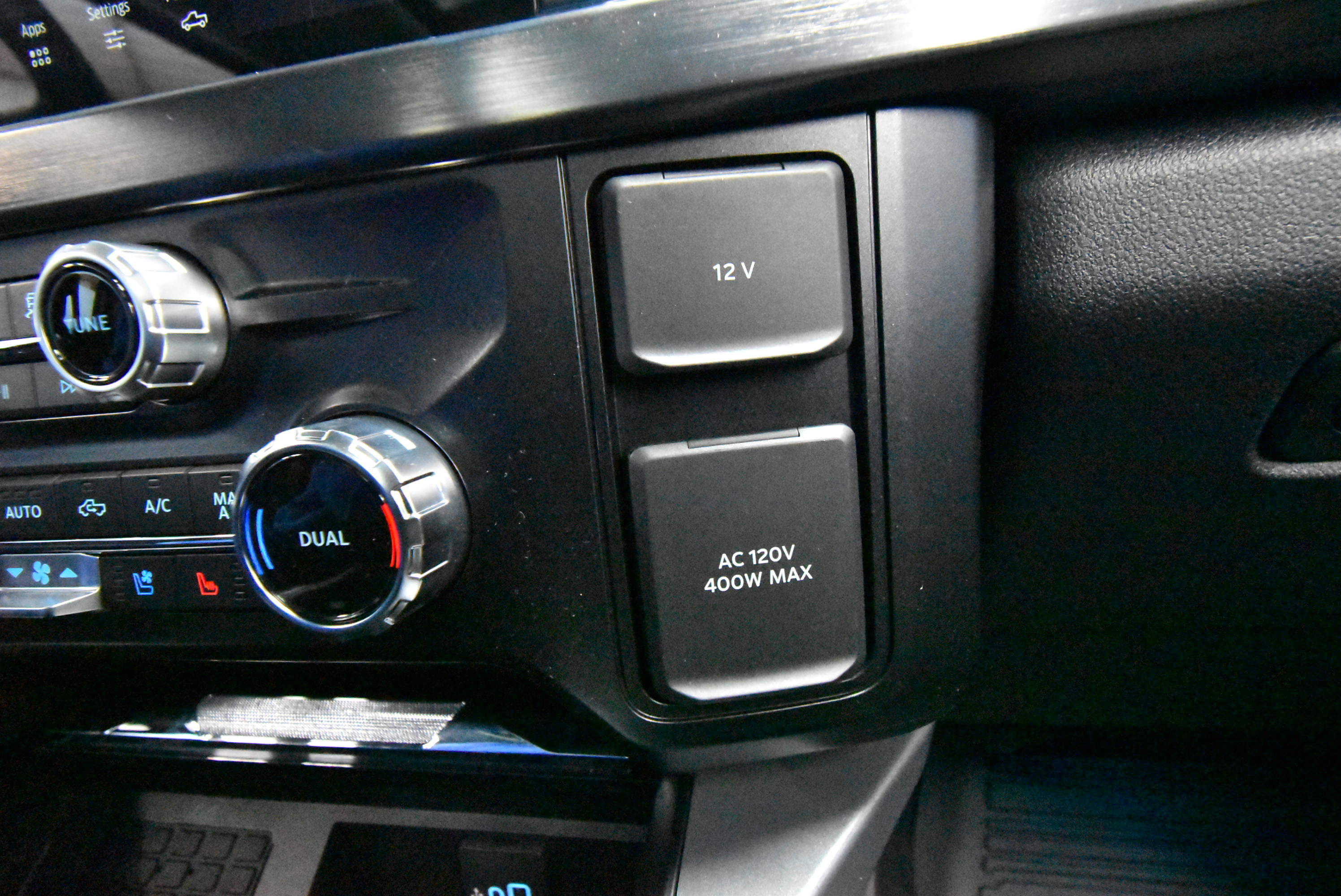 New 2025 Ford F350 Lariat w/ Lariat Ultimate Package image 19