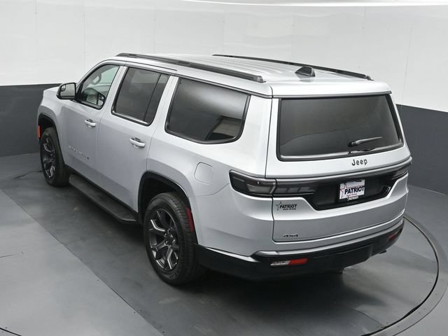 Used 2026 Jeep Grand Wagoneer Limited AWD/4WD image 37