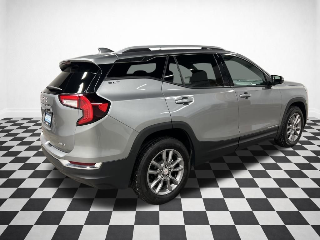 Certified 2024 GMC Terrain SLT image 9
