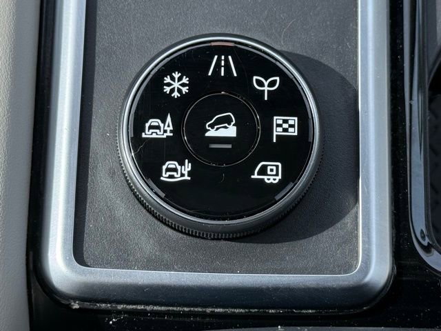 Used 2022 Nissan Pathfinder SV w/ SV Premium Package AWD/4WD image 42
