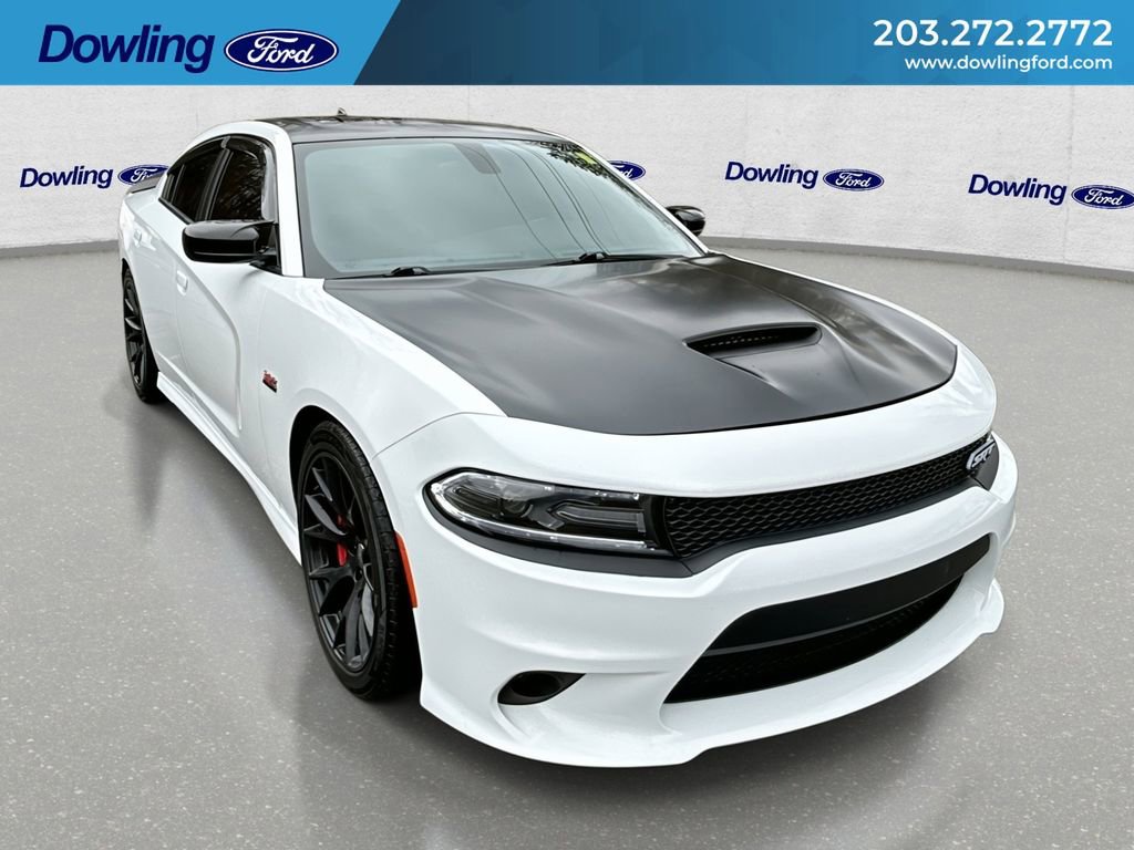 Used 2016 Dodge Charger SRT video 1