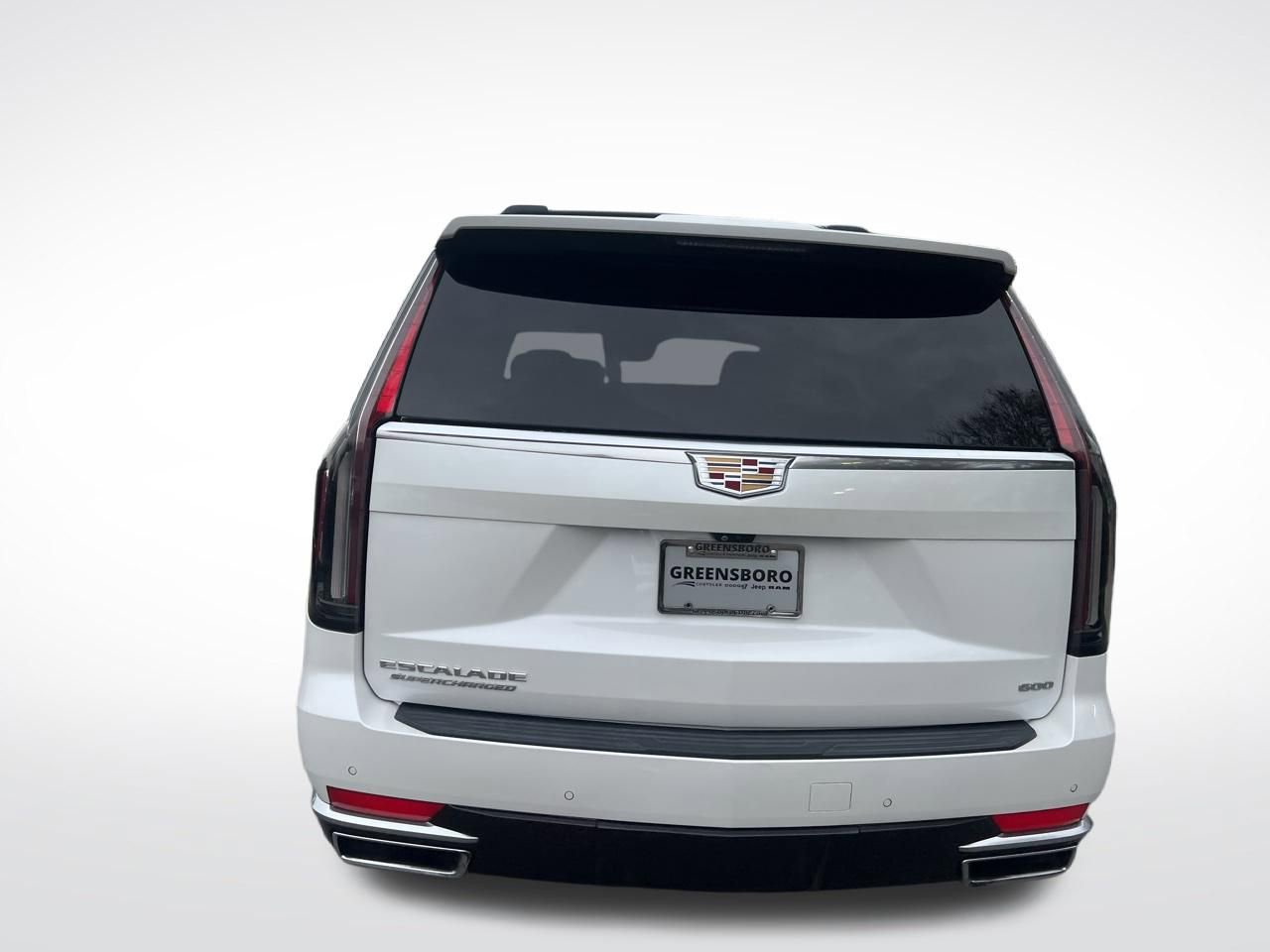 Used 2022 Cadillac Escalade Premium Luxury image 4