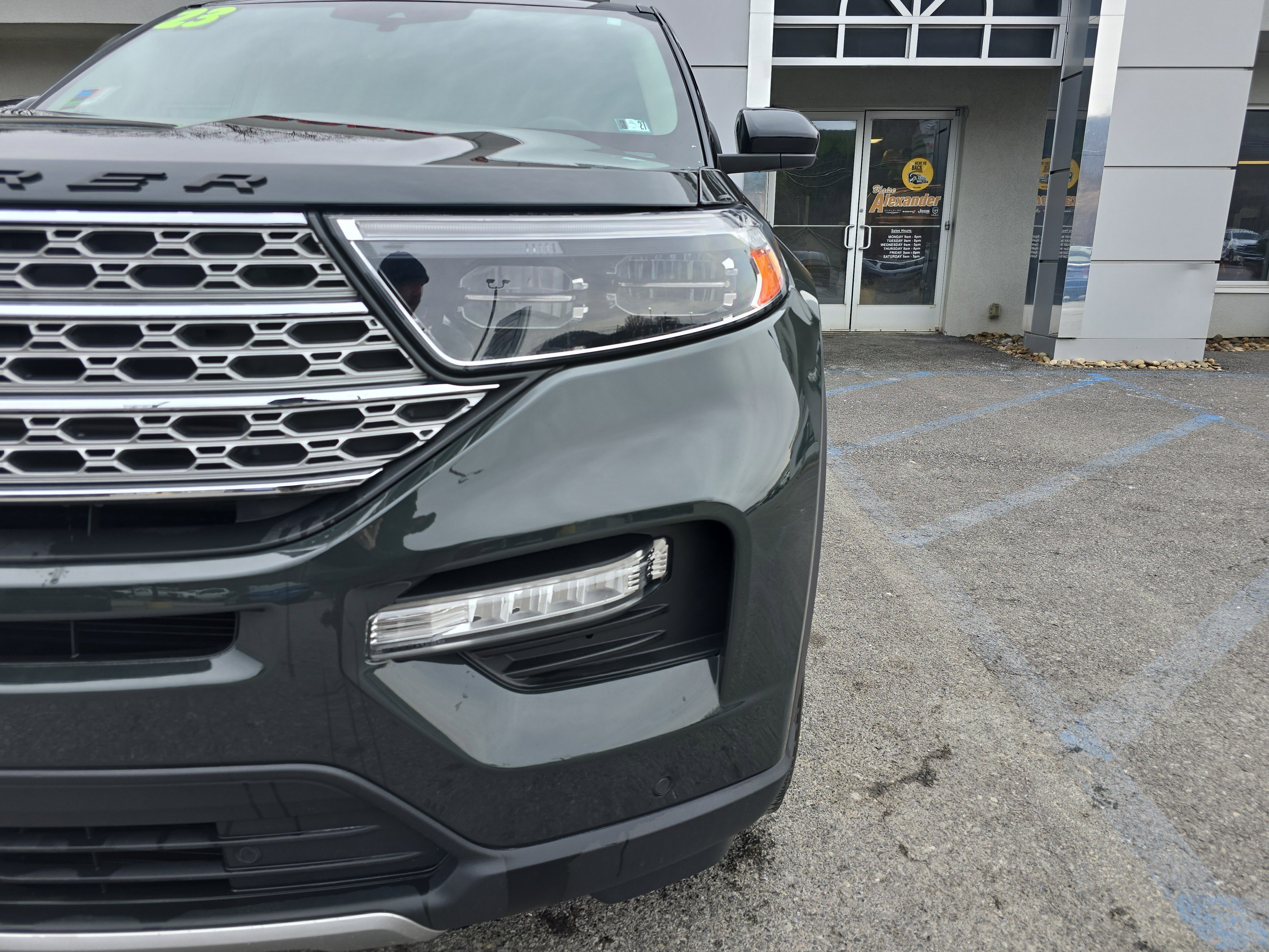 Used 2023 Ford Explorer Limited w/ Class IV Trailer Tow Package image 10