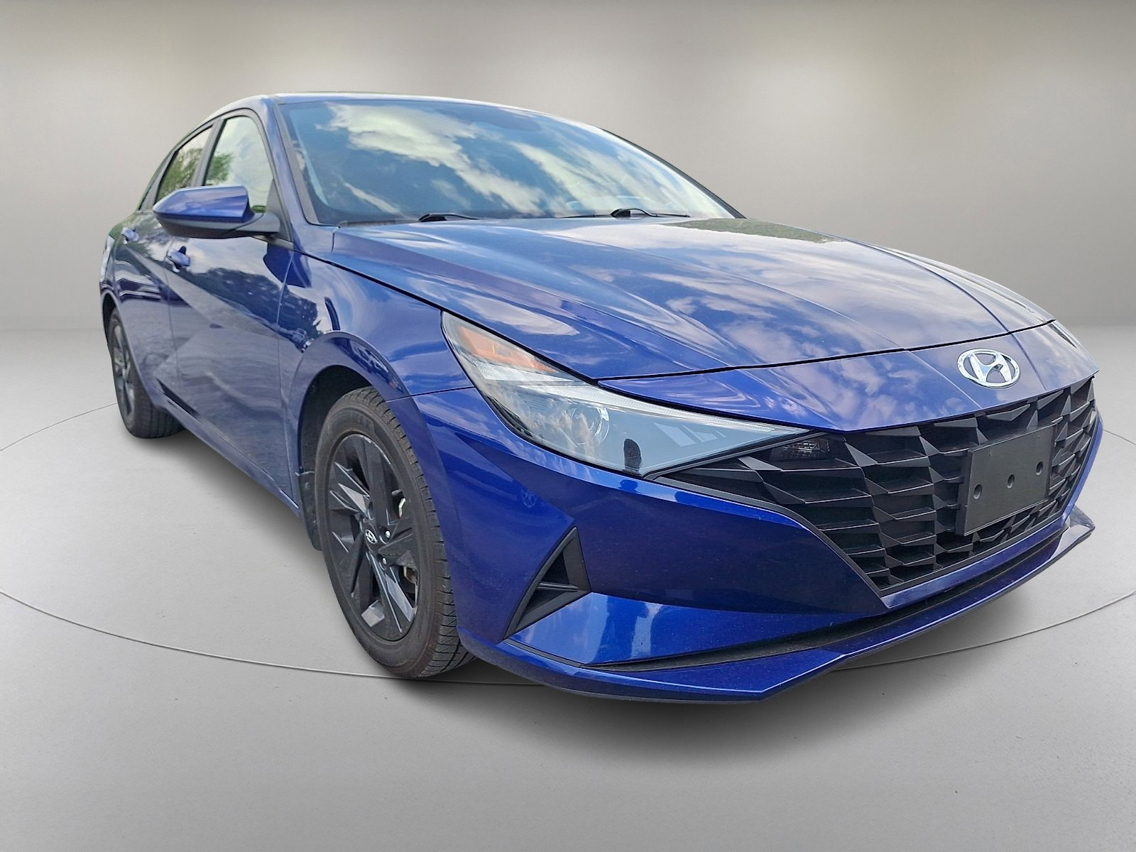 Certified 2023 Hyundai Elantra SEL w/ Winter Weather Package FWD image 2