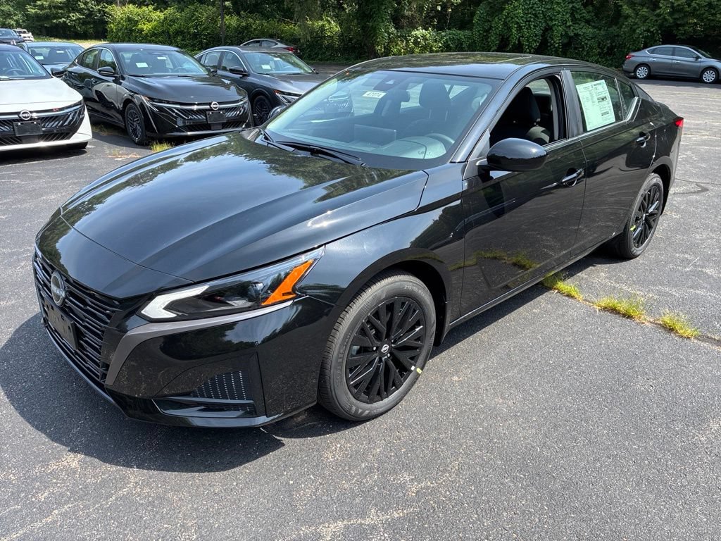 New 2026 Nissan Altima 2.5 SV w/ SV Special Edition Package AWD/4WD image 3