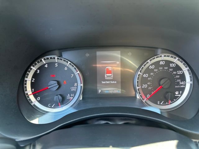 Used 2022 Toyota Highlander LE image 31