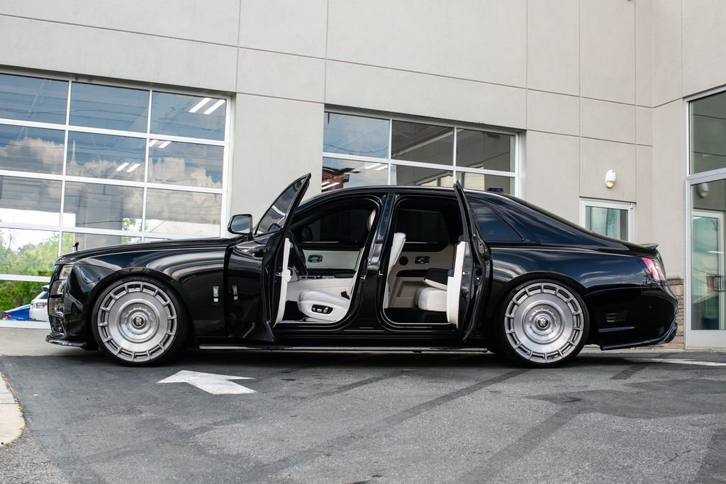 Used 2022 Rolls-Royce Ghost image 5