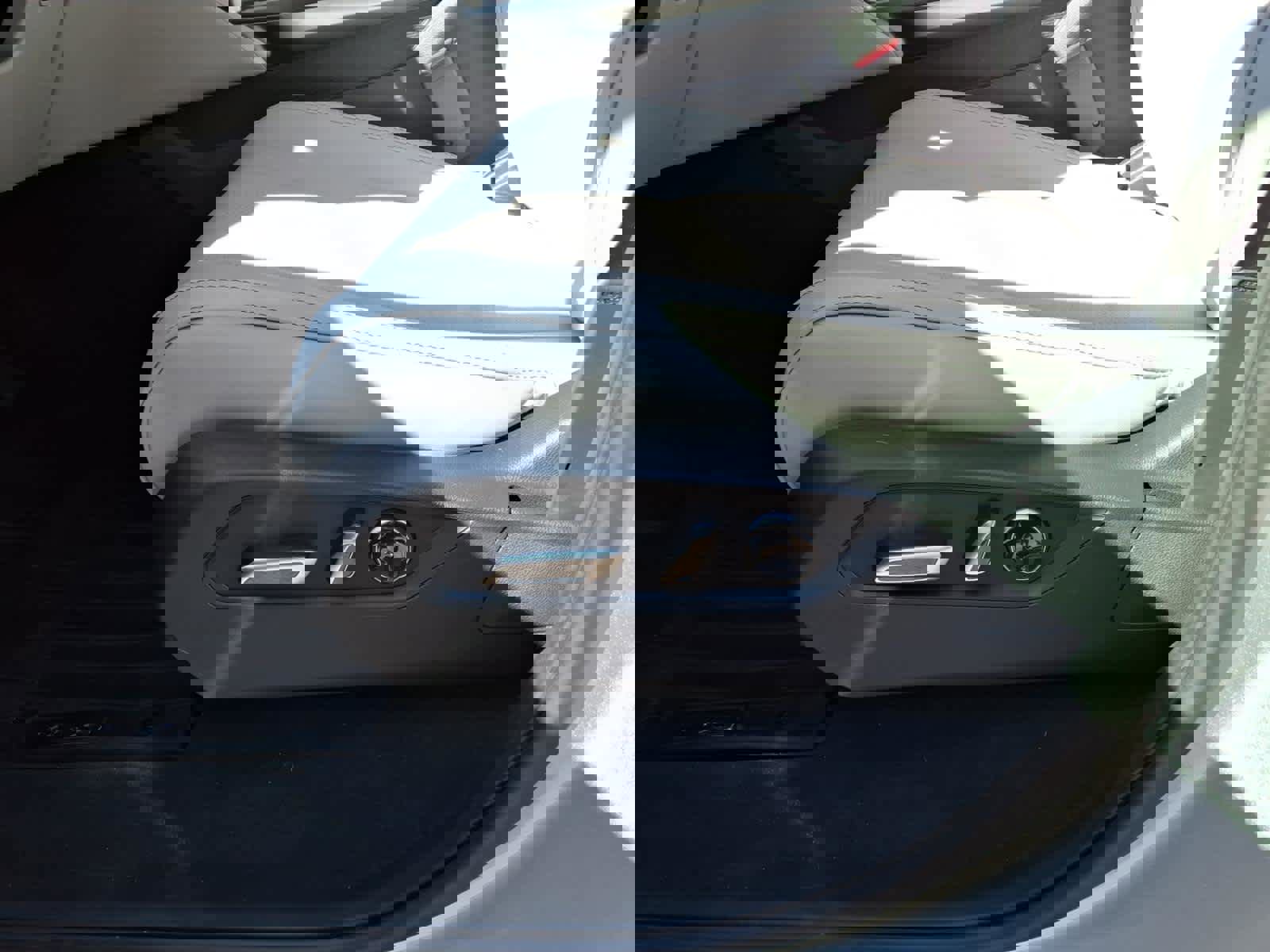 Certified 2026 Acura MDX SH-AWD w/ Technology Package image 22