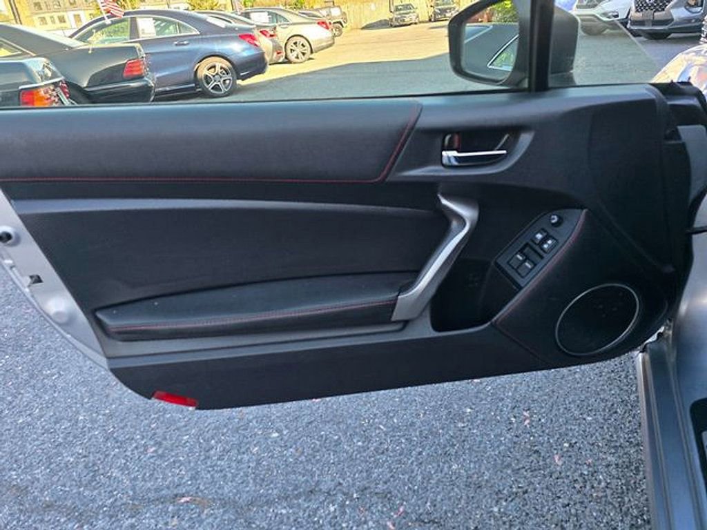 Used 2015 Scion FR-S image 15