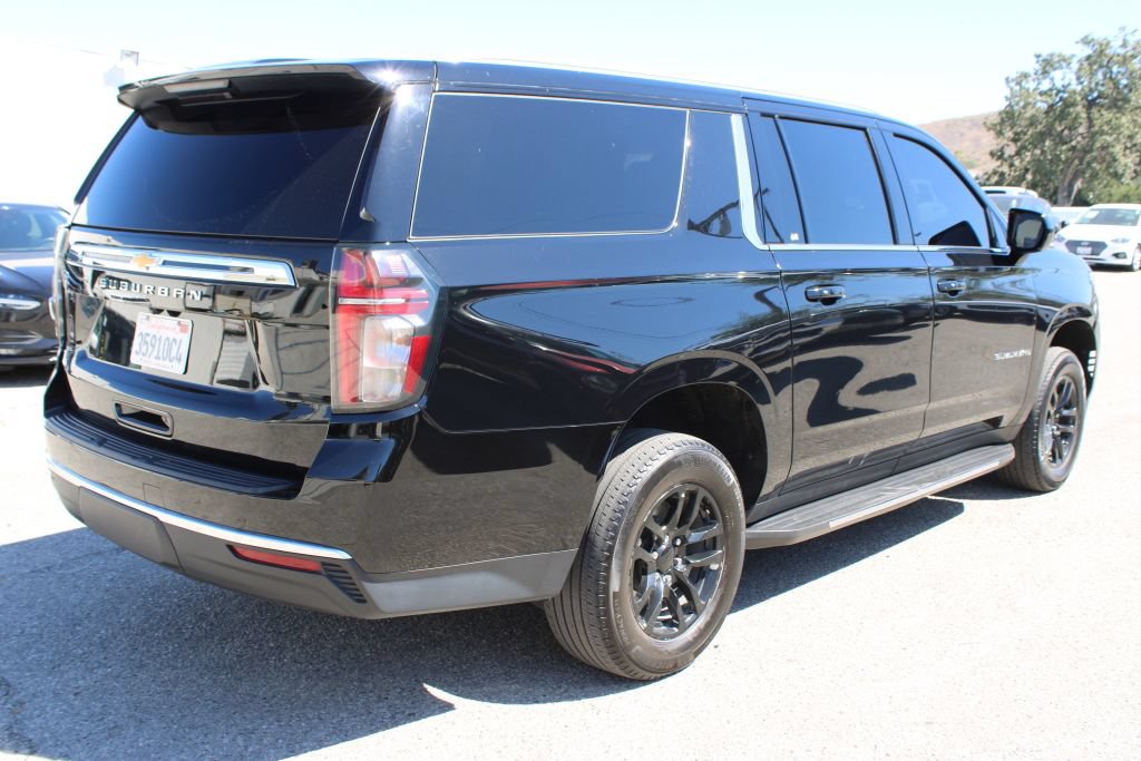 Used 2024 Chevrolet Suburban LS w/ Driver Alert Package RWD image 4