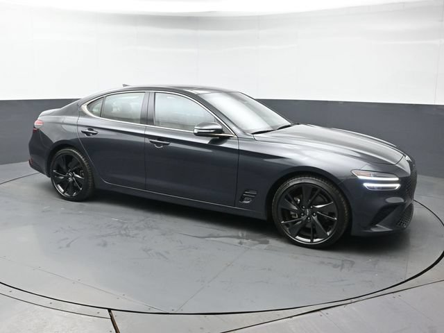 Used 2023 Genesis G70 2.0T w/ Sport Prestige Package RWD image 7