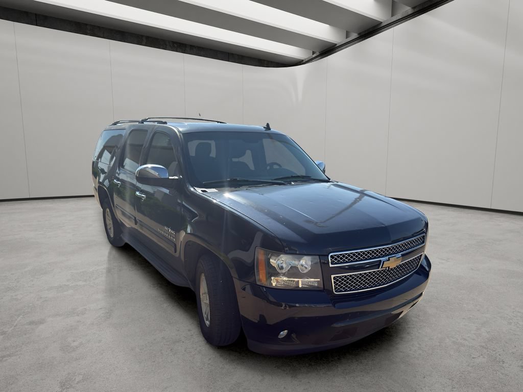 Used 2013 Chevrolet Suburban LS w/ Texas Edition RWD image 7