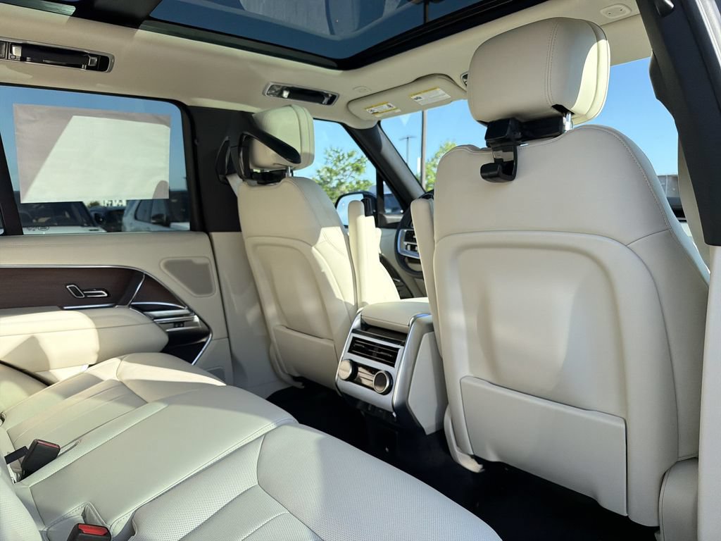 New 2026 Land Rover Range Rover SE AWD/4WD image 15