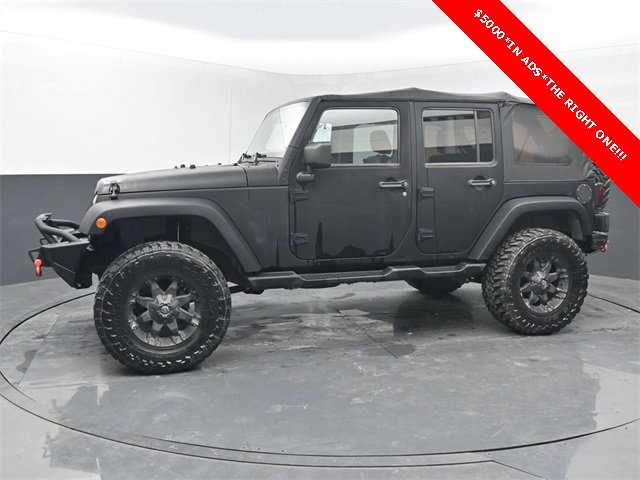 Used 2012 Jeep Wrangler Unlimited Sahara image 2