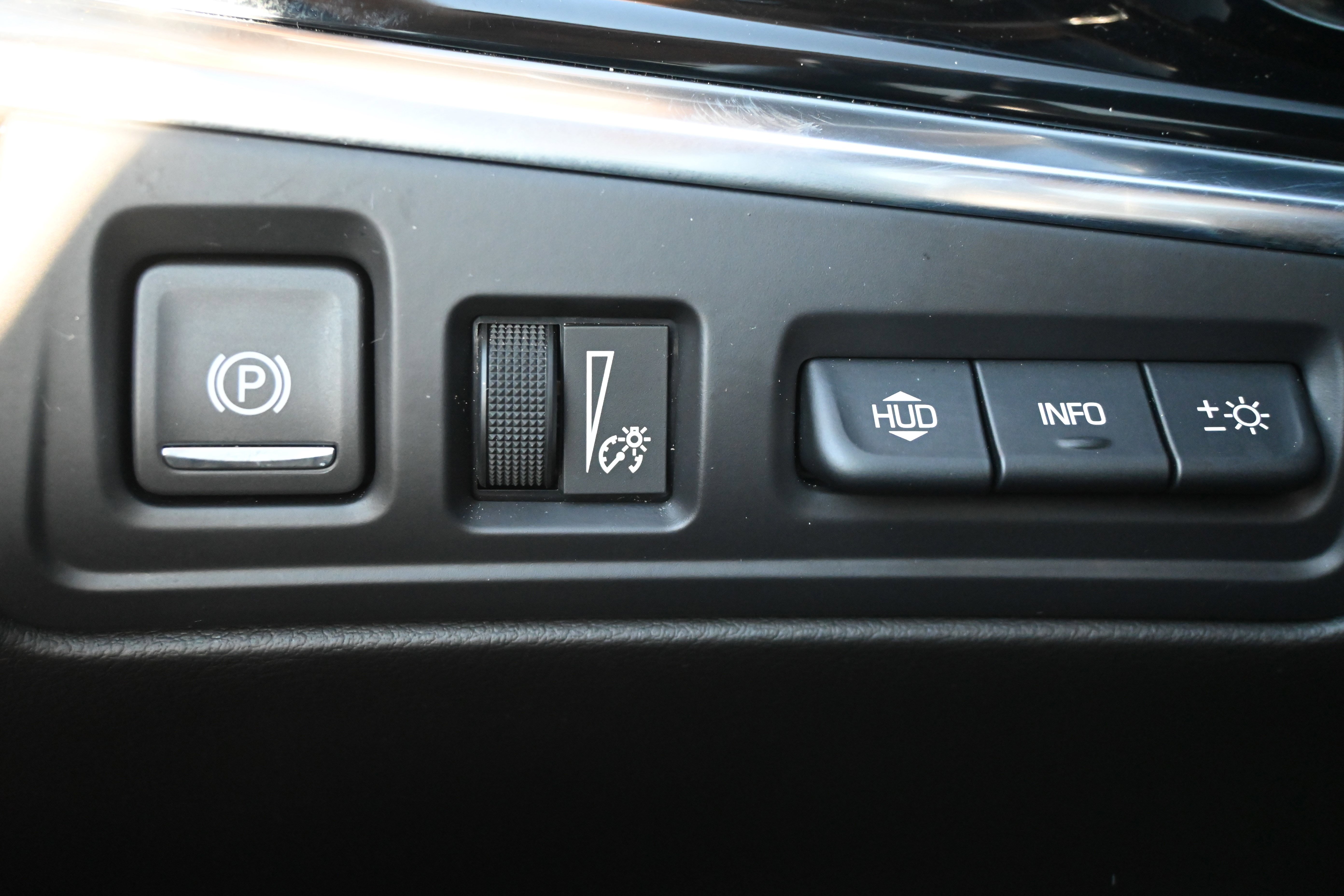 Used 2024 Cadillac XT6 Sport w/ LPO, Onyx Lite Package image 31