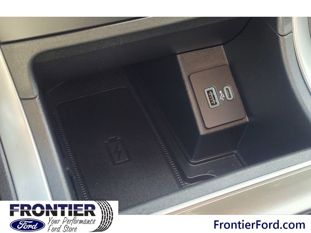 Used 2024 Ford Edge SEL w/ Convenience Package image 24