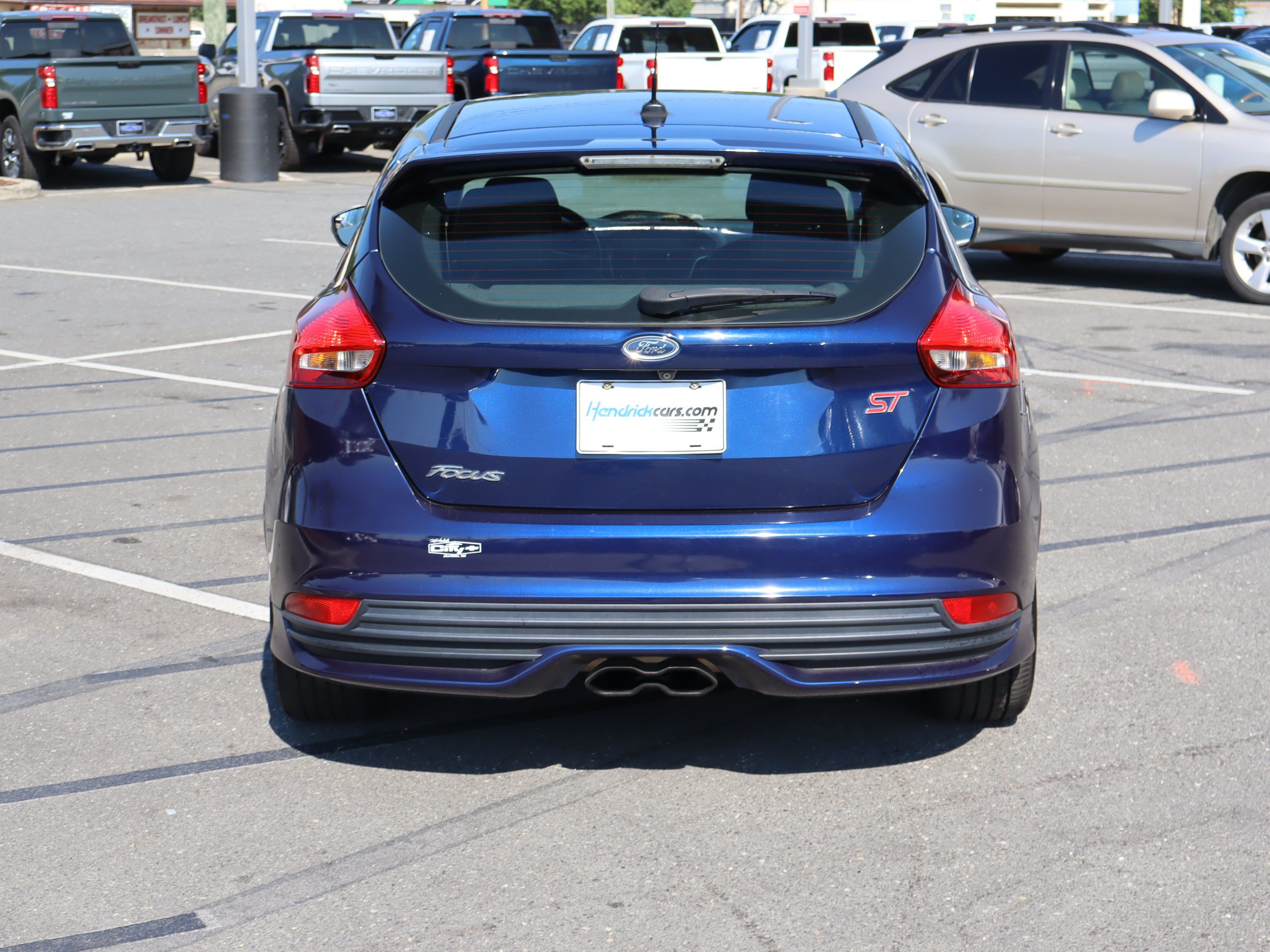 Used 2017 Ford Focus ST FWD image 9