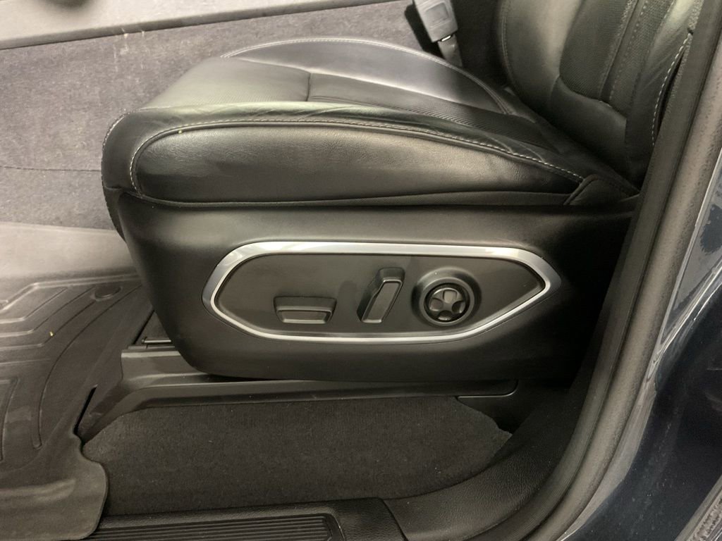 Used 2023 Jeep Wagoneer Series III w/ Preferred Equipment Group image 23