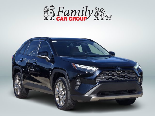 Used 2025 Toyota RAV4 Limited FWD image 2
