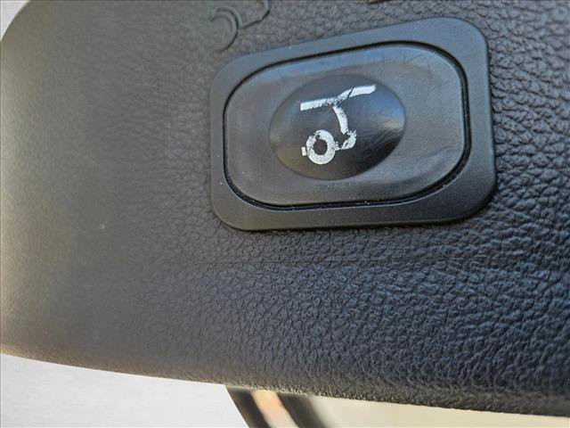Used 2017 Ford Escape Titanium FWD image 6