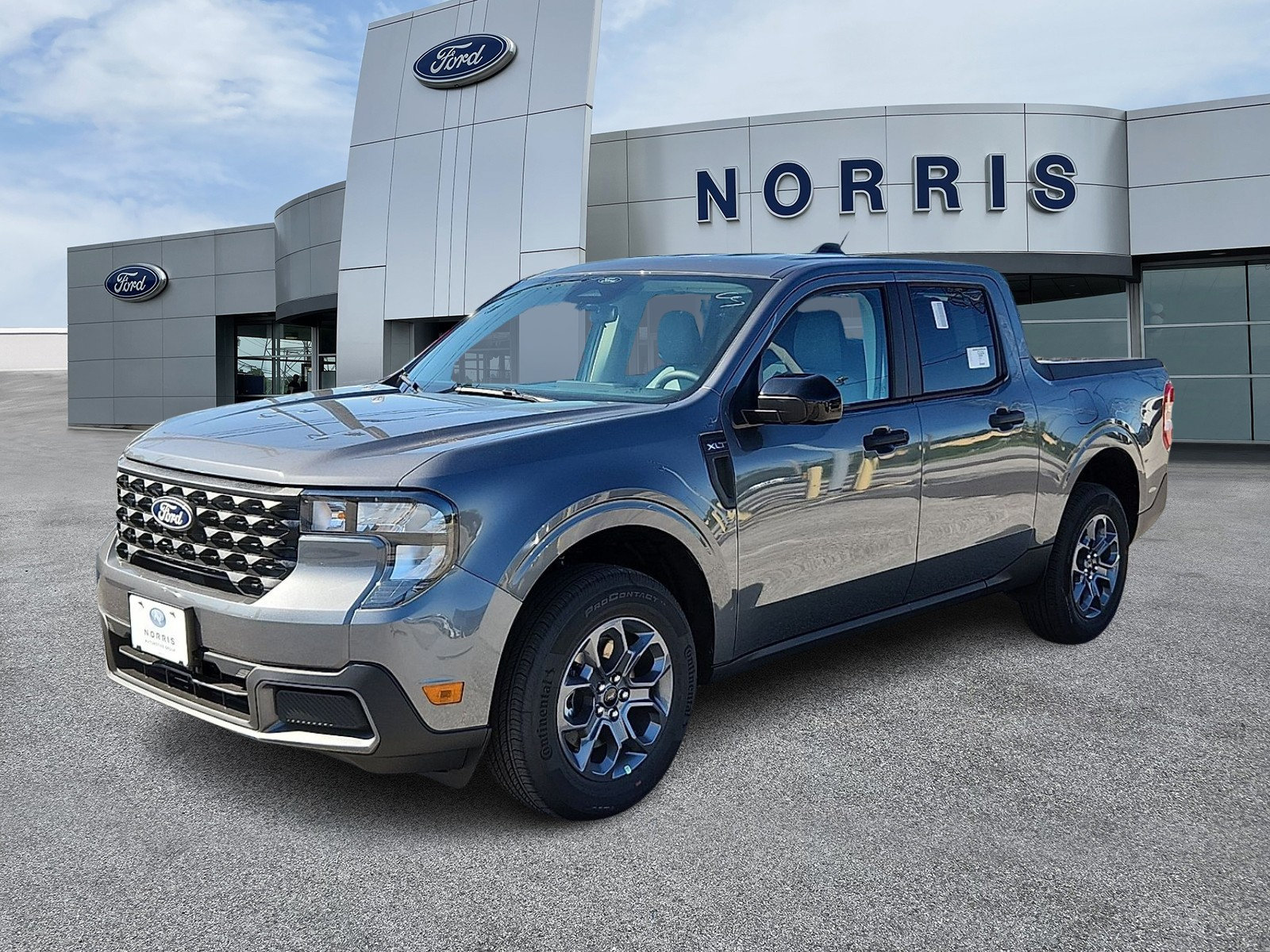 New 2026 Ford Maverick XLT w/ Equipment Group 301A AWD/4WD image 2