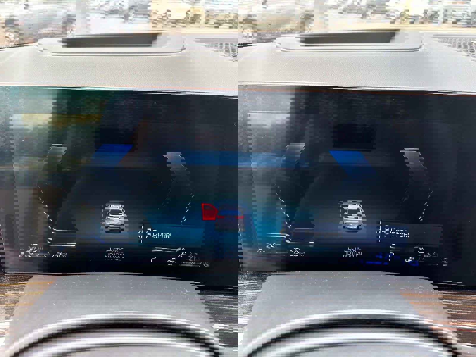 Certified 2025 BMW X5 xDrive50e image 27