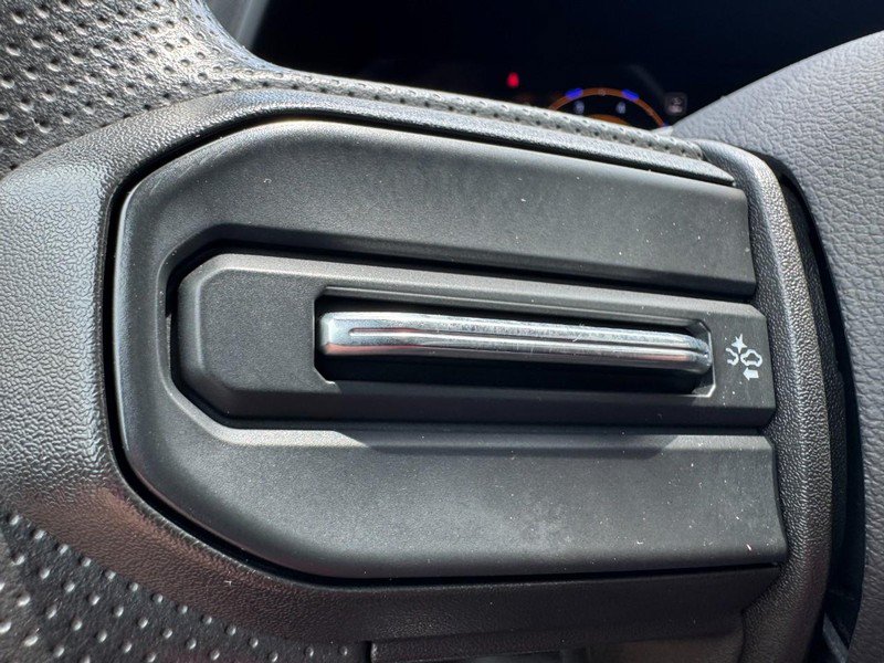 Used 2023 Chevrolet Colorado W/T RWD image 16