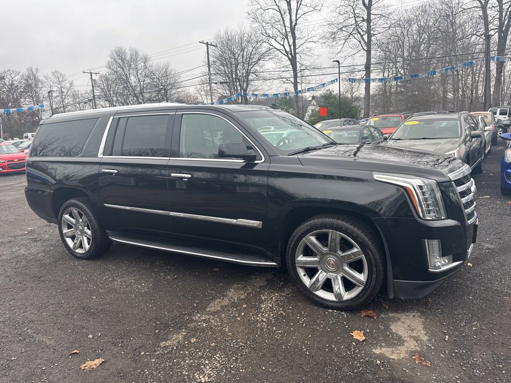 Used 2015 Cadillac Escalade ESV Luxury image 7