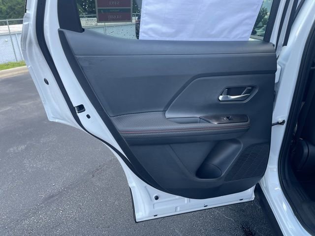 New 2025 Nissan Kicks SR image 14