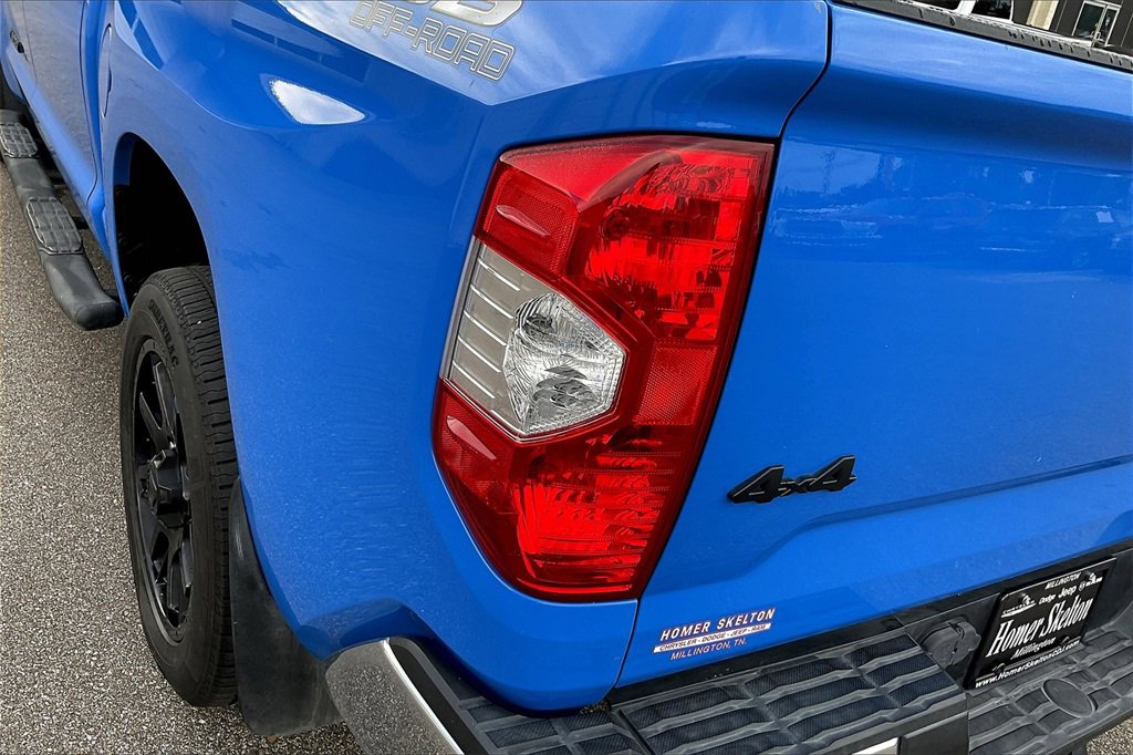 Used 2021 Toyota Tundra SR5 w/ SR5 Leather Package image 29