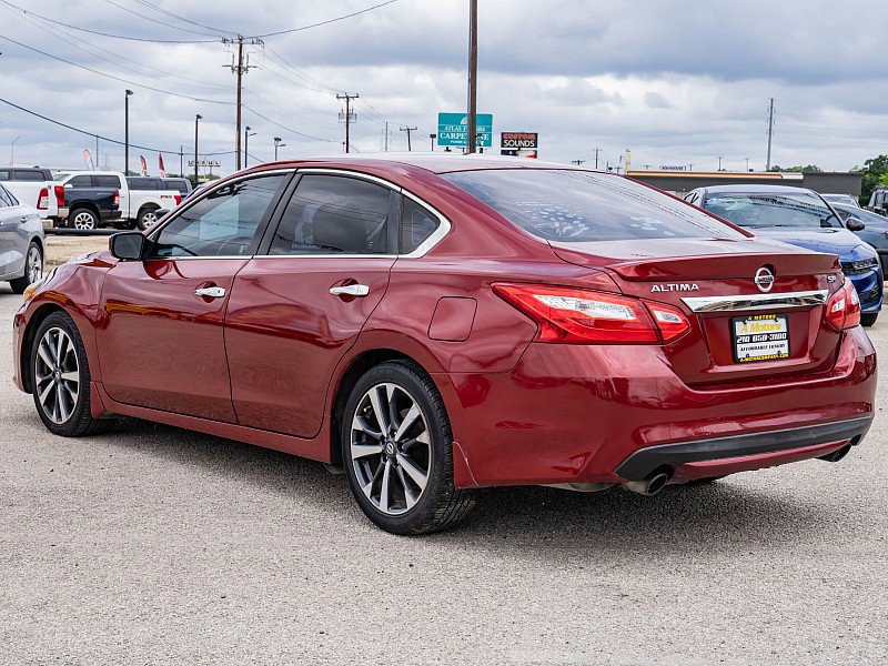 Used 2016 Nissan Altima 2.5 SR FWD image 7