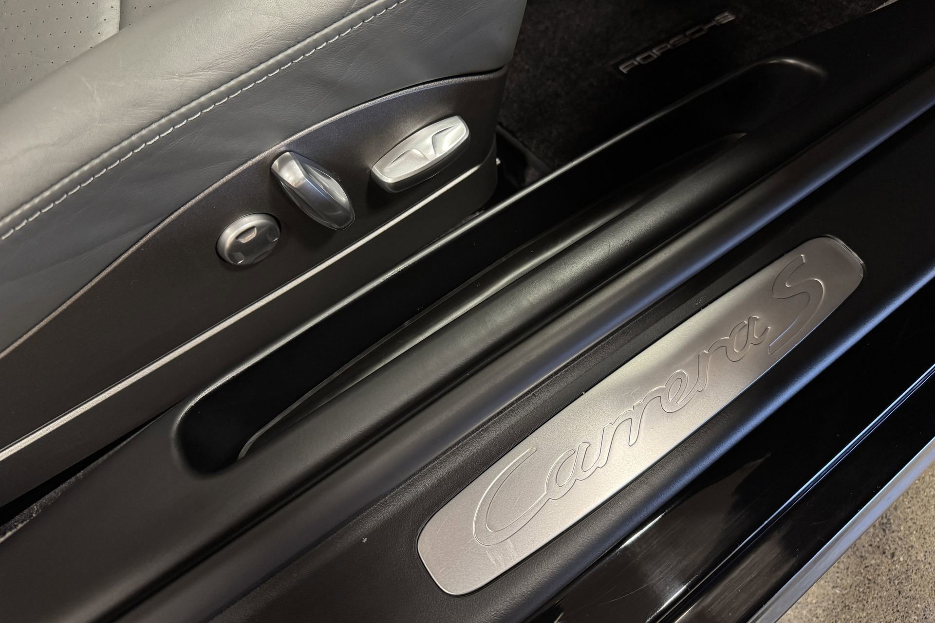Used 2006 Porsche 911 Carrera S image 47