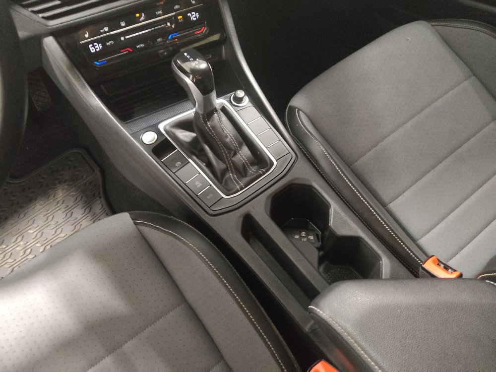 Used 2025 Volkswagen Jetta SE FWD image 26