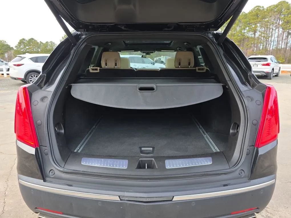 Used 2018 Cadillac XT5 Luxury w/ Driver Awareness Package FWD image 54