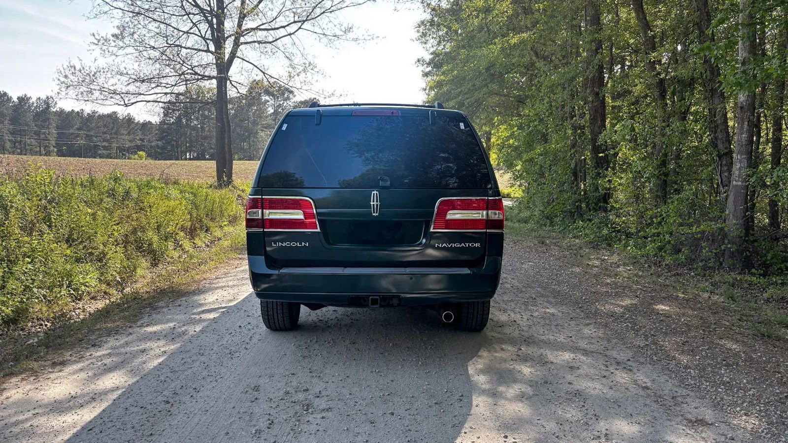 Used 2012 Lincoln Navigator L 2WD image 4