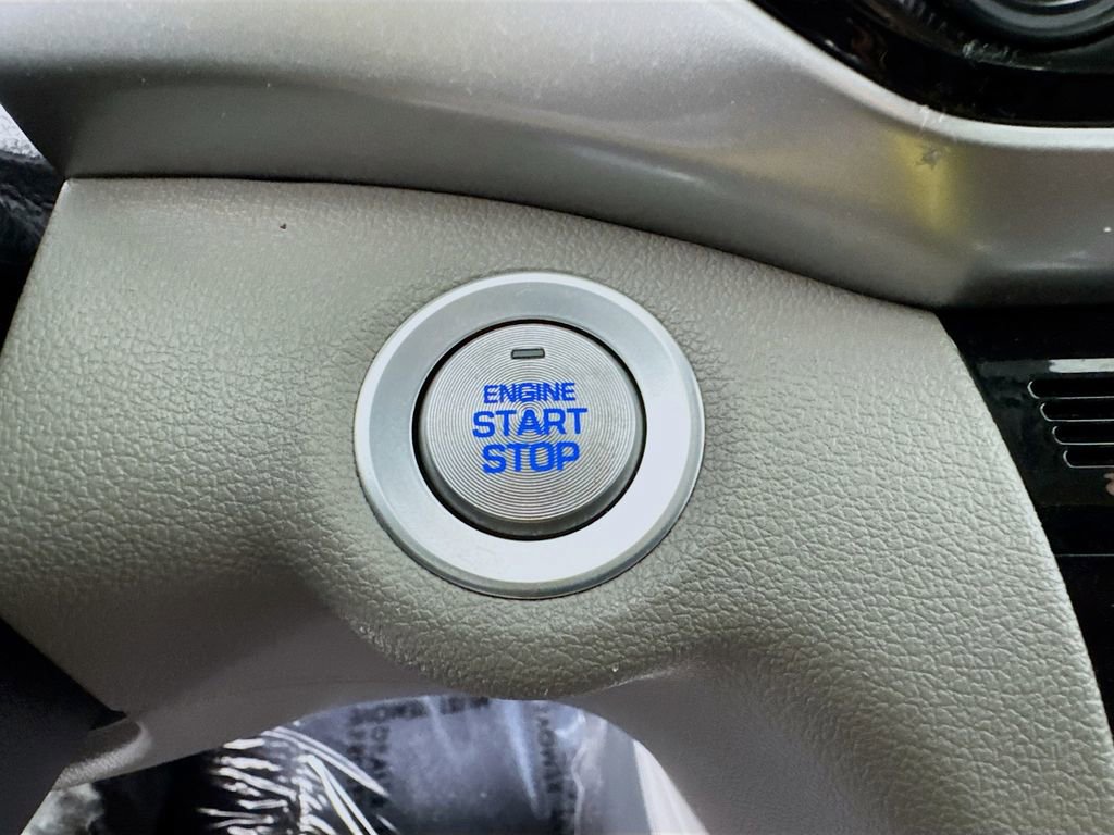 Used 2020 Hyundai Elantra Limited w/ Ultimate Package 03 image 30