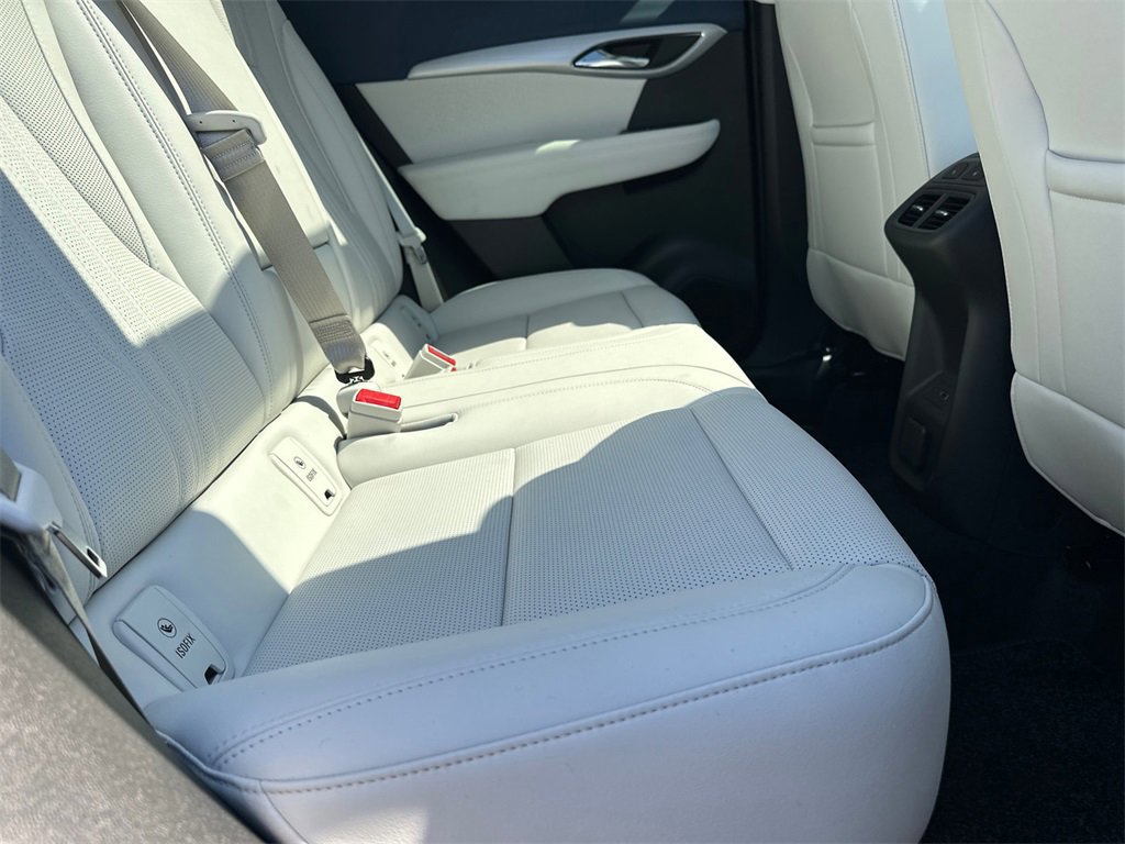 New 2025 Buick Envision Avenir image 16