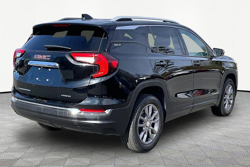 Used 2024 GMC Terrain SLT image 5